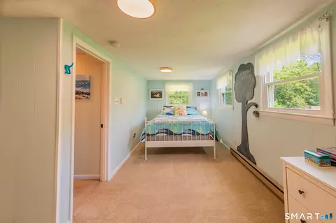 Bedroom - 148 Pompeo Rd, North Grosvenor Dale, CT 06255 photo 5 of 5