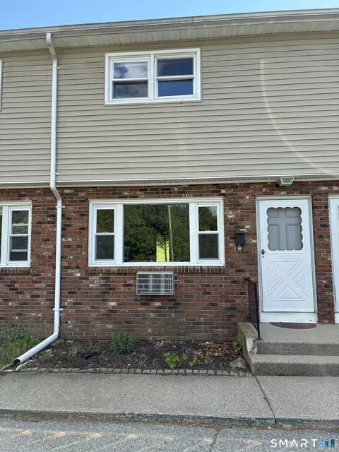 94 Canterbury Rd #C, Plainfield, CT 06374