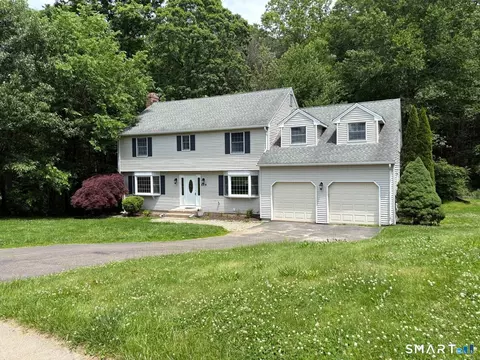 224 Lincoln Dr, Glastonbury, CT 06033