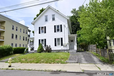 29 Locke St, Ansonia, CT 06401