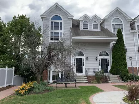 124-130 Deer Hill Ave #A20, Danbury, CT 06810