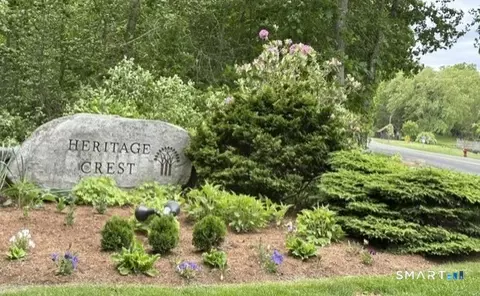 18 Heritage Crst #D, Southbury, CT 06488