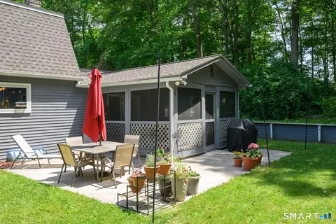 Exterior - 121 Mott Hill Rd, East Hampton, CT 06424 photo 6 of 8