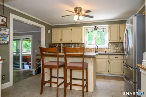 Kitchen - 121 Mott Hill Rd, East Hampton, CT 06424 photo 1 of 2