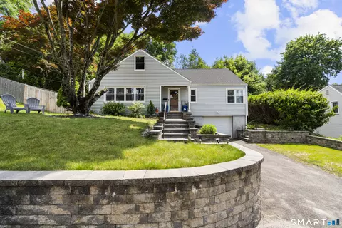 12 Highbrook Rd, Norwalk, CT 06851