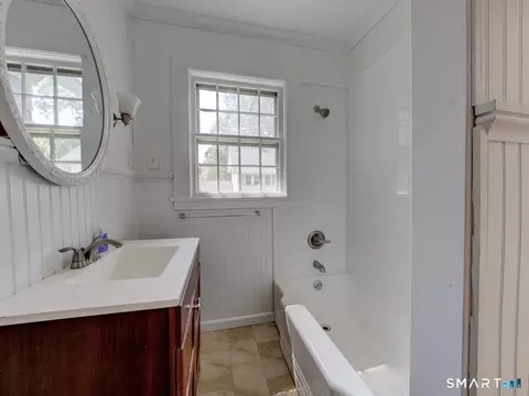 Bath - 100 Bolivia St, Willimantic, CT 06226 photo 2 of 2