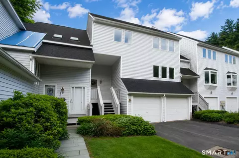 4 Camille Ln #4, Canton, CT 06019