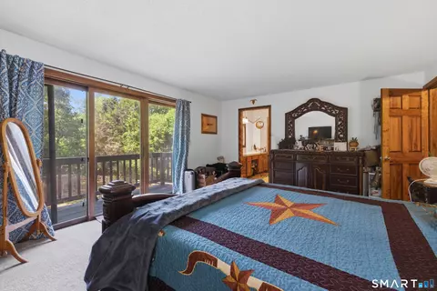 Bedroom - 25 Vezina Dr, Killingly, CT 06239 photo 4 of 6