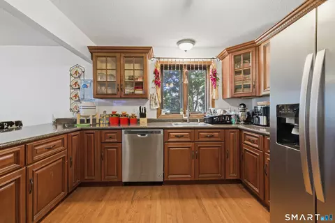 Kitchen - 25 Vezina Dr, Killingly, CT 06239 photo 1 of 3