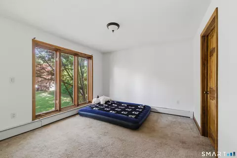Bedroom - 25 Vezina Dr, Killingly, CT 06239 photo 1 of 6