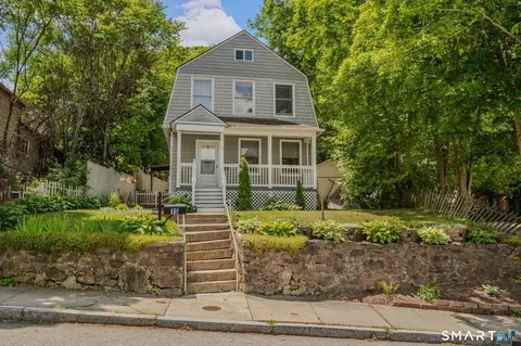 15 Elizabeth St, Norwich, CT 06360