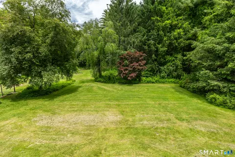 Exterior - 156 Brick Top Rd, Windham, CT 06280 photo 4 of 7