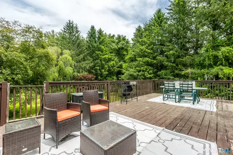 Exterior - 156 Brick Top Rd, Windham, CT 06280 photo 7 of 7