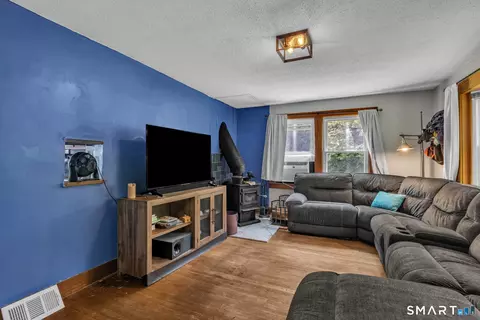 Living - 156 Brick Top Rd, Windham, CT 06280 photo 2 of 2
