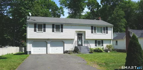 20 Ezra Silva Ln, Windsor, CT 06095