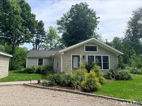 73 Garnet Park Rd, Madison, CT 06443