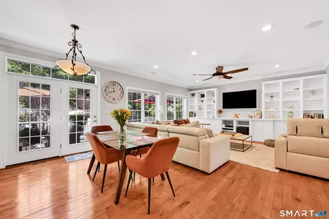 Dining - 23 Szych Rd, Union, CT 06076 photo 2 of 4