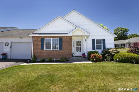 19 Oakview Pl #19, Vernon, CT 06066