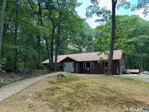 Exterior - 347 Fox Rd, Putnam, CT 06260 photo 9 of 10