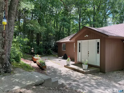 Exterior - 347 Fox Rd, Putnam, CT 06260 photo 3 of 10