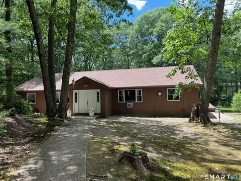 347 Fox Rd, Putnam, CT 06260