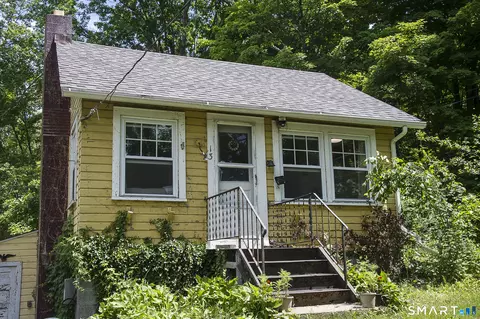 13 Webb Rd, Naugatuck, CT 06770