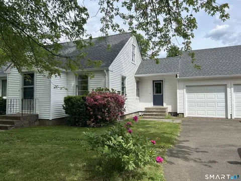 189 S Main St, East Granby, CT 06026