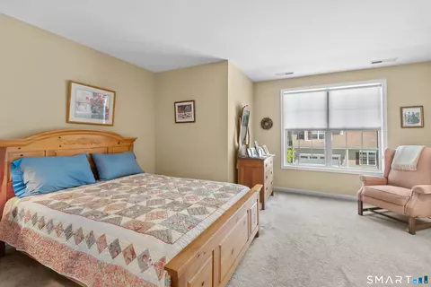 Bedroom - 10 Ash Ln #10, Prospect, CT 06712 photo 4 of 5