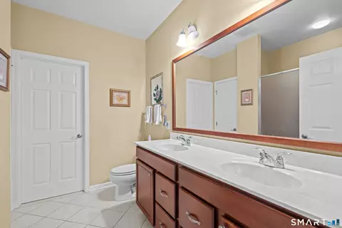 Bath - 10 Ash Ln #10, Prospect, CT 06712 photo 2 of 3