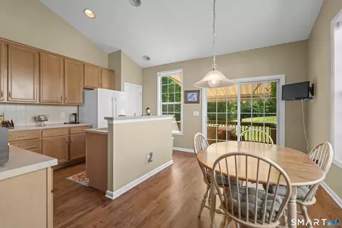 Kitchen - 10 Ash Ln #10, Prospect, CT 06712 photo 1 of 2