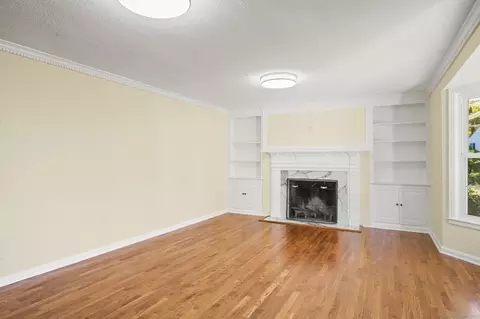 Living - 20 Rosina Rd, Hamden, CT 06514 photo 2 of 10