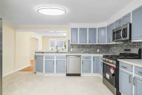 Kitchen - 20 Rosina Rd, Hamden, CT 06514 photo 3 of 3
