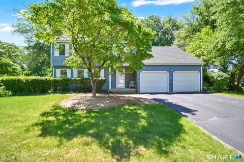 8 Hanover Ln, South Windsor, CT 06074
