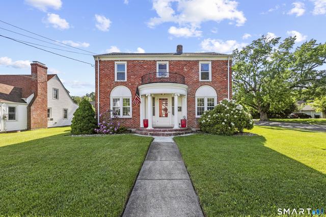 92 Hazelmere Rd, New Britain, CT 06053