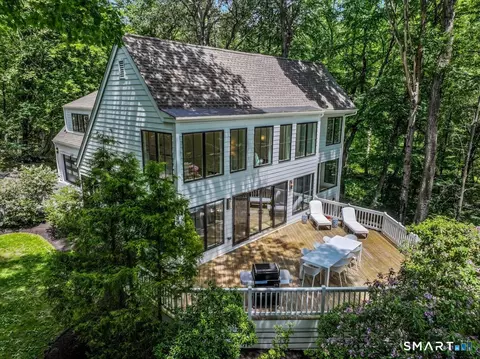 256 Wilton Rd E, Ridgefield, CT 06877