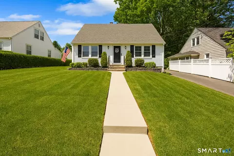 45 Rockwell Ave, Waterbury, CT 06708