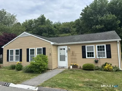 32 Meryl Ct #32, Groton, CT 06340