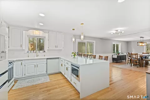 Kitchen - 299 Redding Rd, Redding, CT 06896 photo 3 of 3