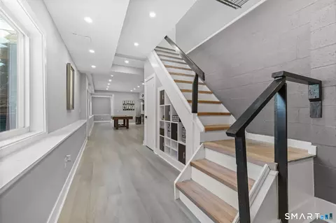 Entry Way - 299 Redding Rd, Redding, CT 06896 photo 3 of 4