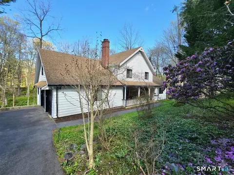 299 Redding Rd, Redding, CT 06896