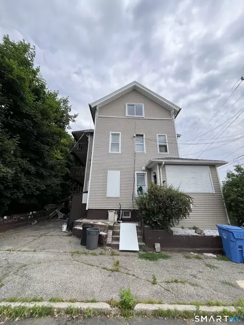 784 Stanley St, New Britain, CT 06051
