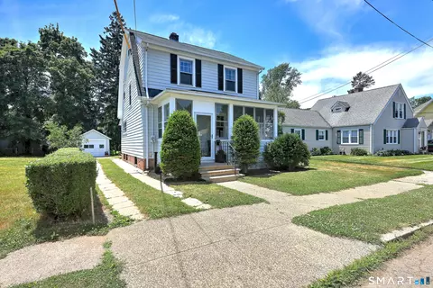 84 Park Ave, Hamden, CT 06517