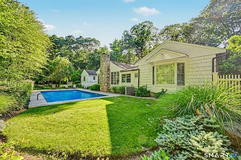 Exterior - 75 Norfield Rd, Weston, CT 06883 photo 3 of 11