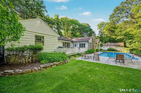 Exterior - 75 Norfield Rd, Weston, CT 06883 photo 11 of 11