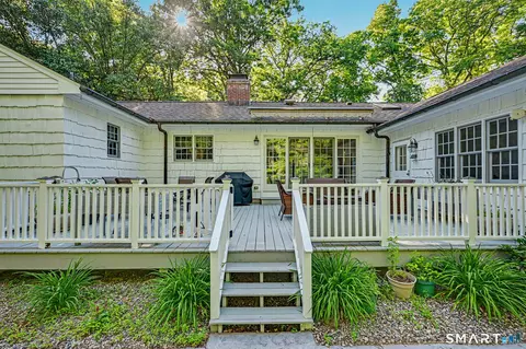 Exterior - 75 Norfield Rd, Weston, CT 06883 photo 4 of 11