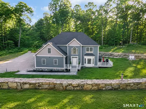 16 Glen Grove Rd, Deep River, CT 06417