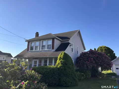 44 Sea View Ave, Niantic, CT 06357