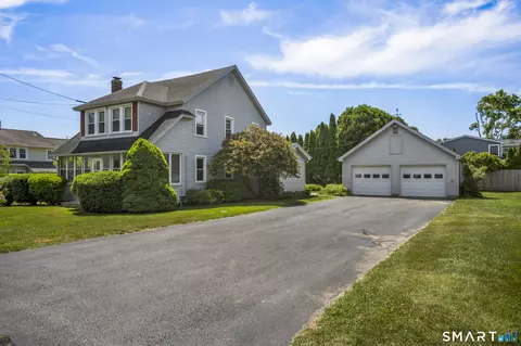 44 Sea View Ave, Niantic, CT 06357