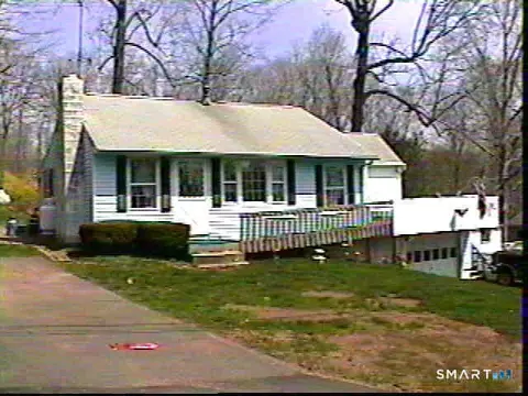 28 Kickapoo Rd, Middlefield, CT 06455