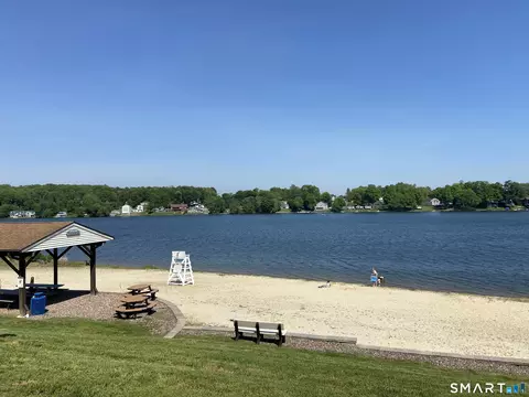 28 Kickapoo Rd, Middlefield, CT 06455 photo 4